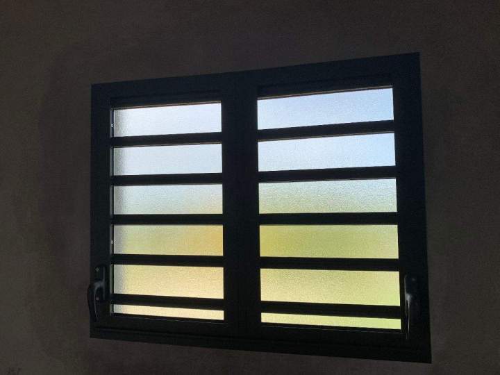 Installation de jalousies adaptées à tous vos besoins.